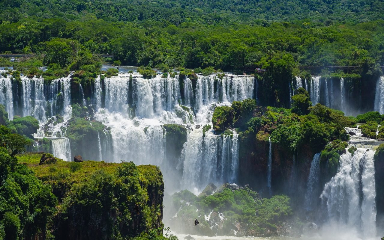 iguazu falls, waterfalls, nature-5032457.jpg