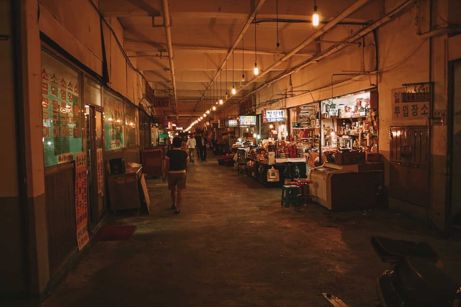 Korean Street Food Guide | Best Markets and Street Food in Seoul!