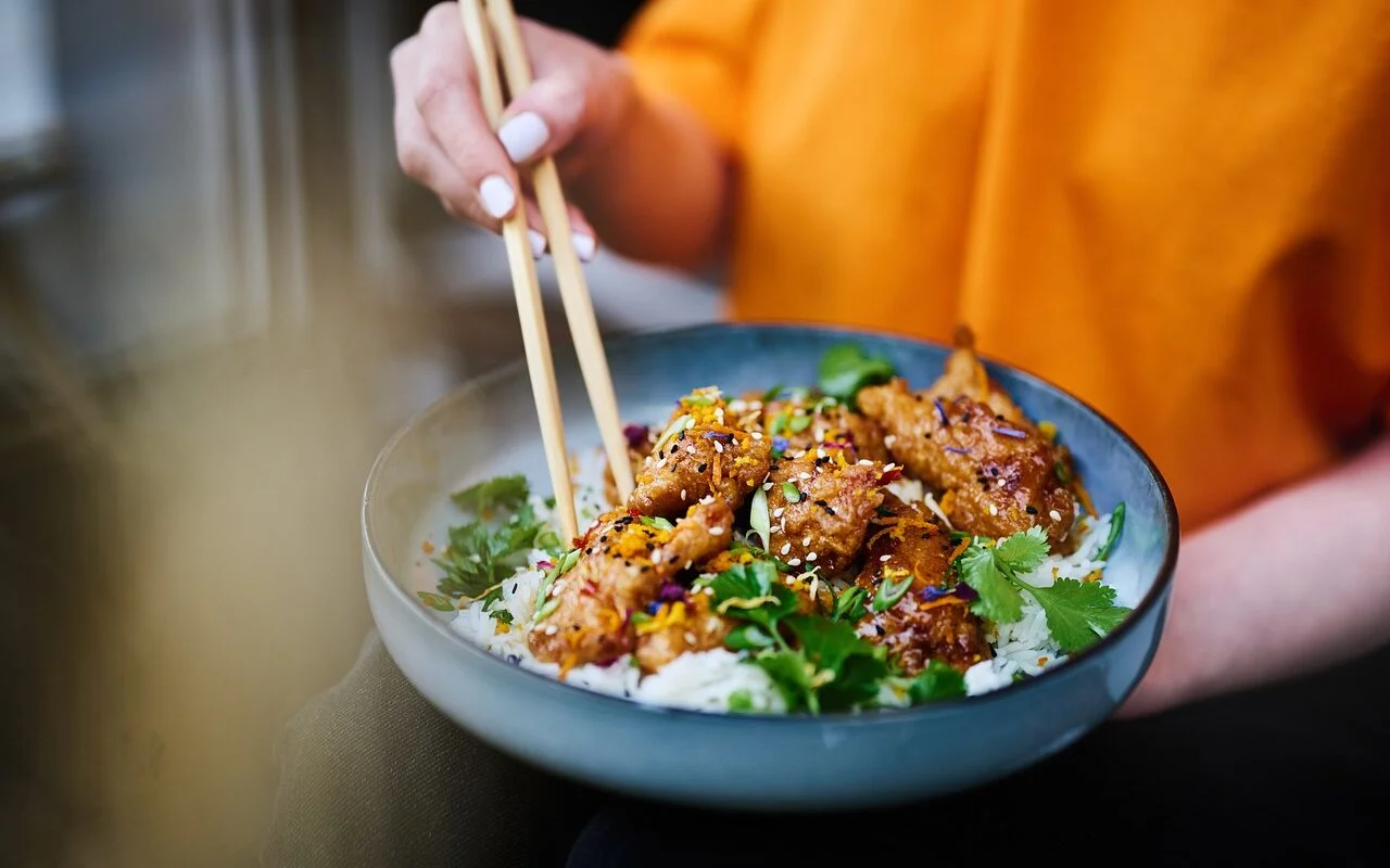 chicken-asian-cuisine-food-7249273 | bali digital nomad guide