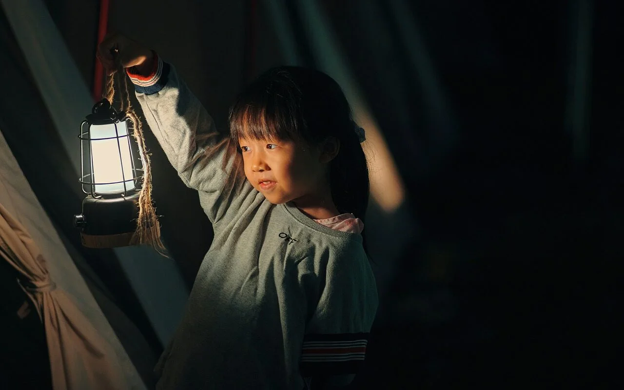 girl, child, tent-6746028.jpg