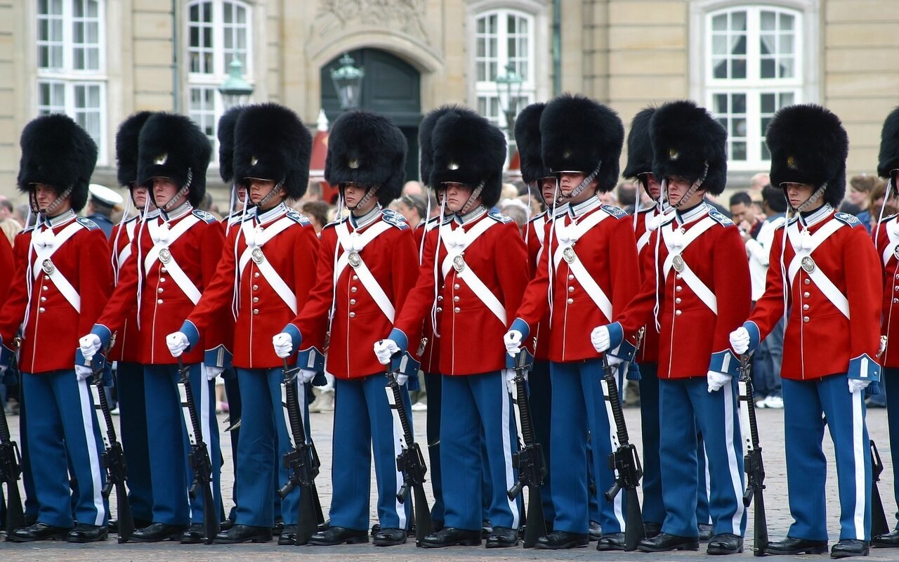 the royal life guards' music corps, denmark, bearskin hats-875756.jpg